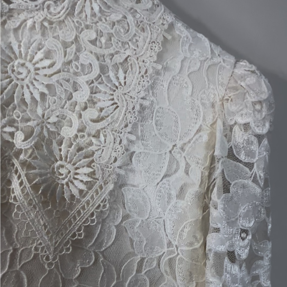 Vintage 80s Victorian Lace Blouse Ivory High Neck Romantic Top Modern Heirloom - Picture 3 of 11